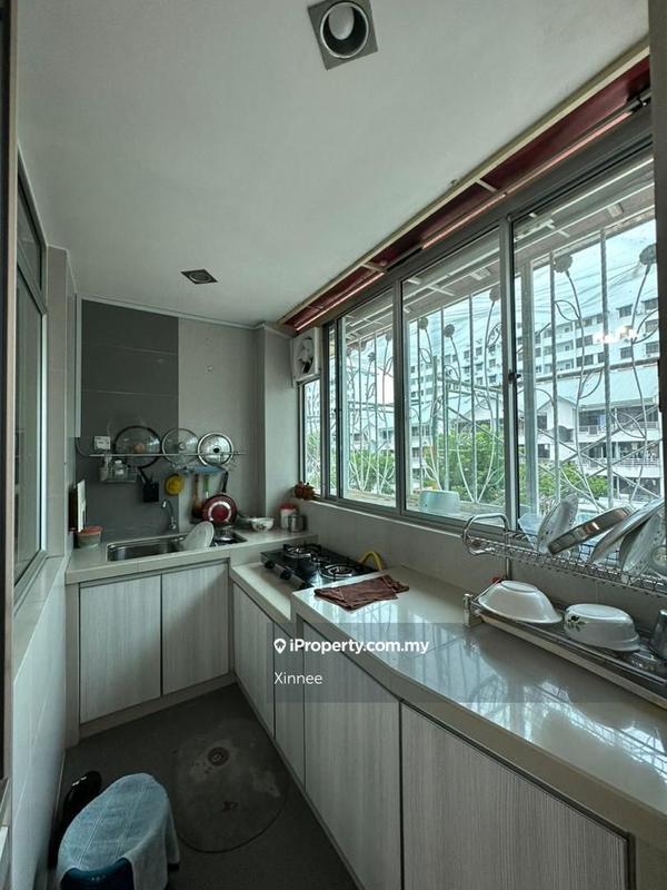 Townhouse for Sale in Bukit Dumbar, Jelutong by Xinnee - iProperty.com.my