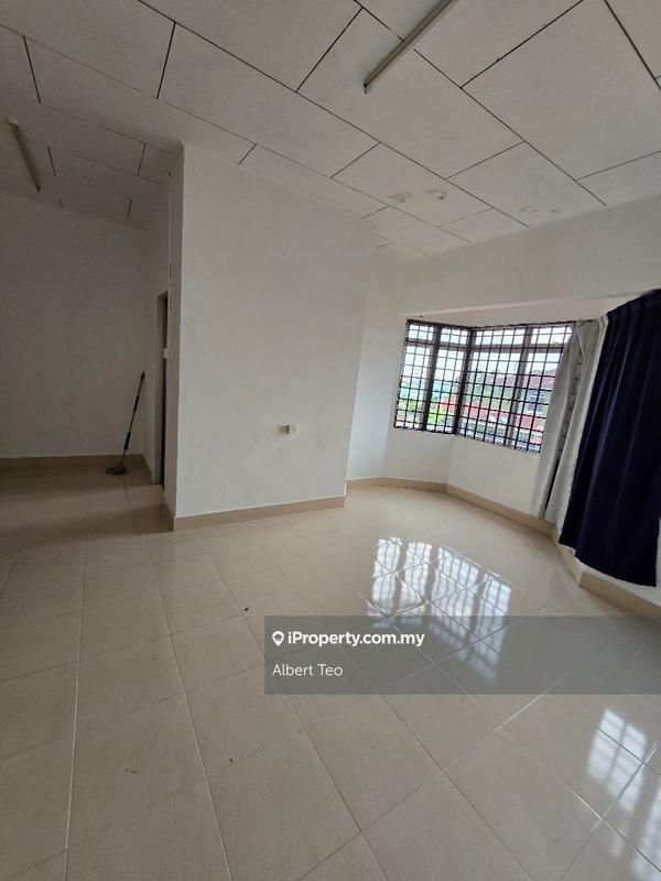 Rumah Berangkai 2 Tingkat untuk Dijual di Taman Bukit Flora 2, Batu Pahat oleh Albert Teo - iProperty.com.my