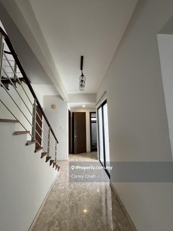 Rumah Berangkai 2.5 Tingkat untuk Dijual di Lake Edge, Puchong oleh Carrey Chiah - iProperty.com.my
