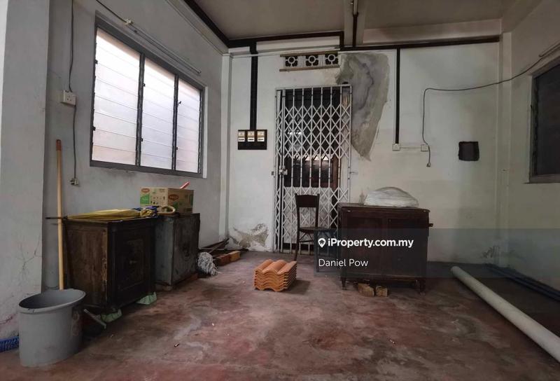 Shop for Sale in Kampung Hulu, Melaka City by Daniel Pow - iProperty.com.my