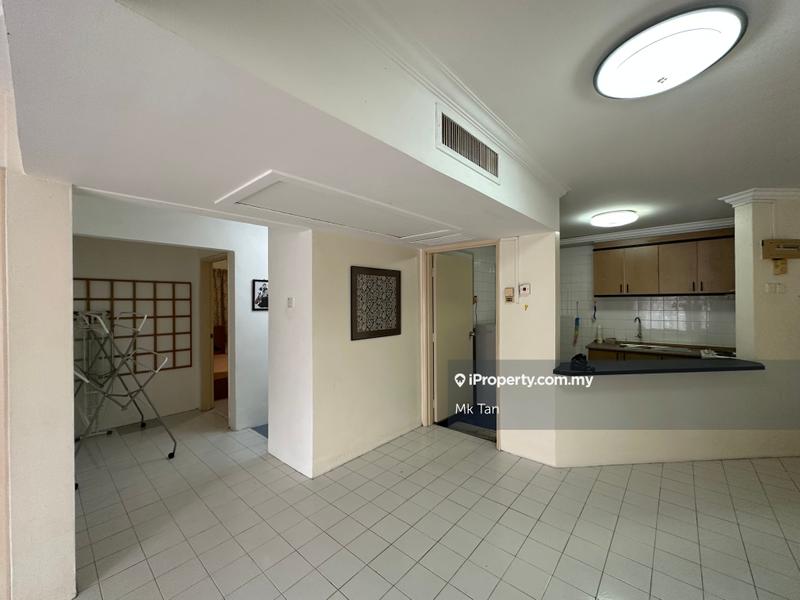 For Sale - Garden City Straits