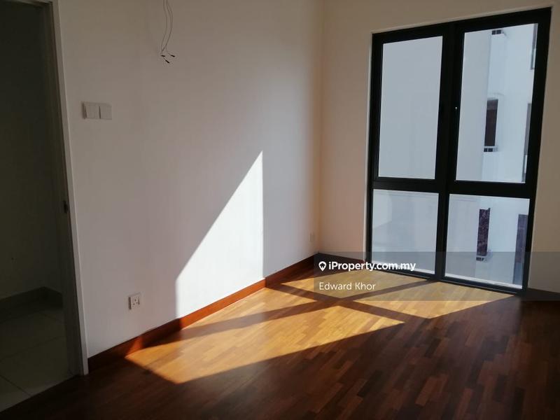 Residensi Servis untuk Dijual di Pacific Star oleh Edward Khor - iProperty.com.my