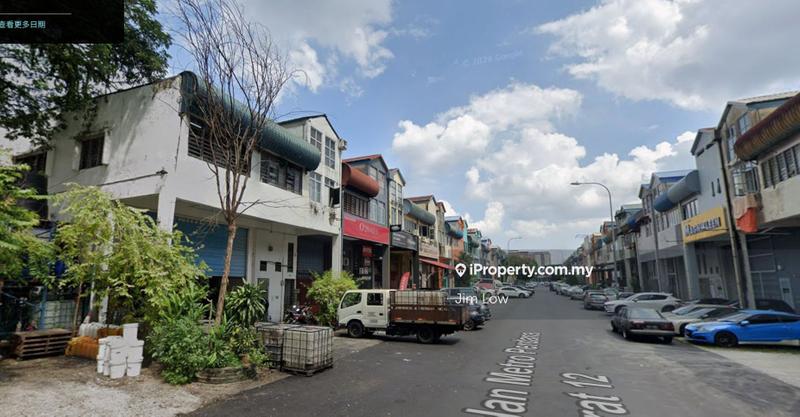 For Rent - Kepong Sri Edaran Industrial Park / Corner Factory / Metro Perdana