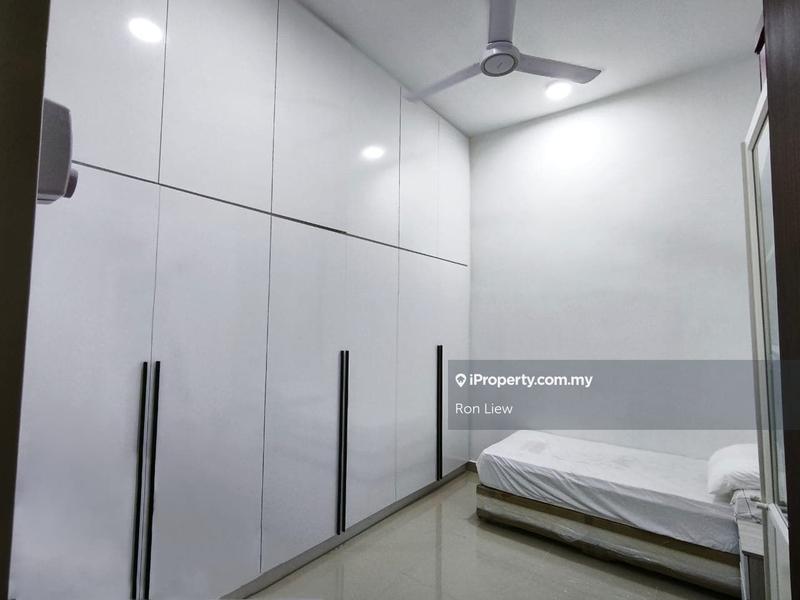 Rumah Bandar untuk Dijual di Taman Bukit Serdang, Seri Kembangan oleh Ron Liew - iProperty.com.my