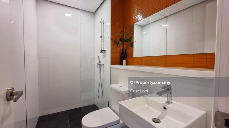 For Rent - Arcoris SOHO