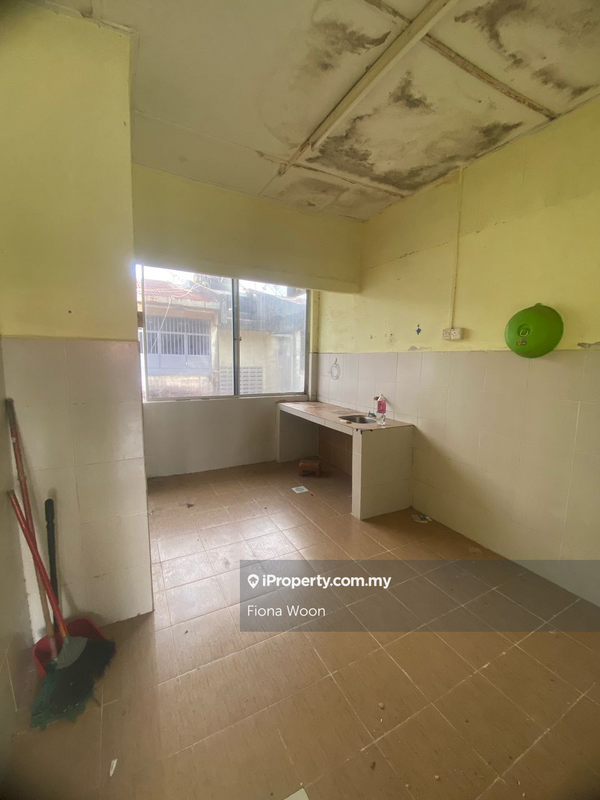 For Rent - Taman Anika