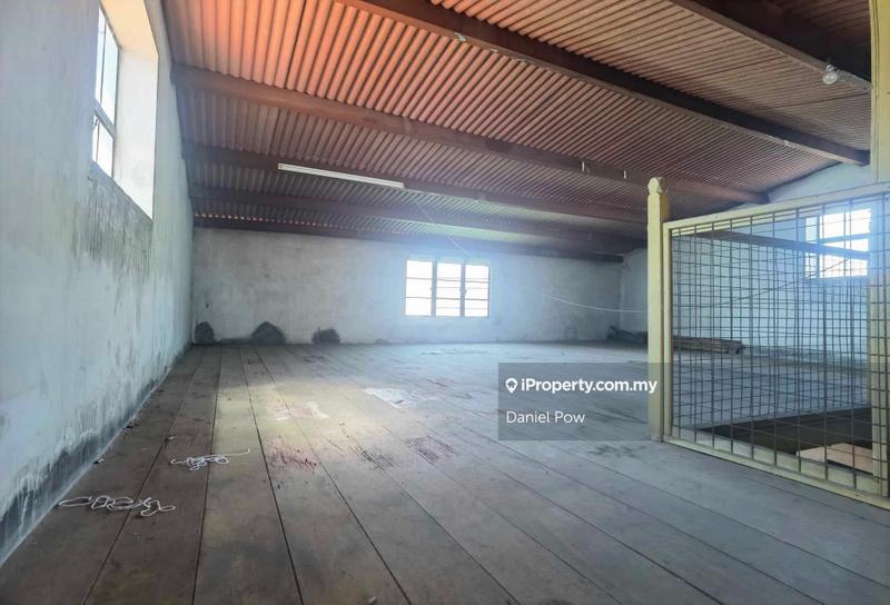 Shop for Sale in Kampung Hulu, Melaka City by Daniel Pow - iProperty.com.my