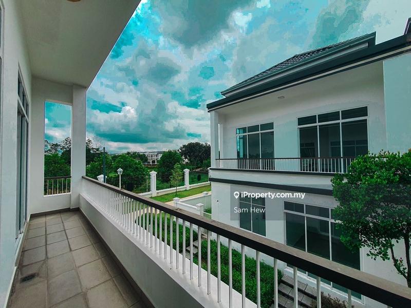 Rumah Berangkai 2 Tingkat untuk Dijual di Merrydale Eco Majestic (Lake View,End Lot), Semenyih oleh Sam Hew - iProperty.com.my
