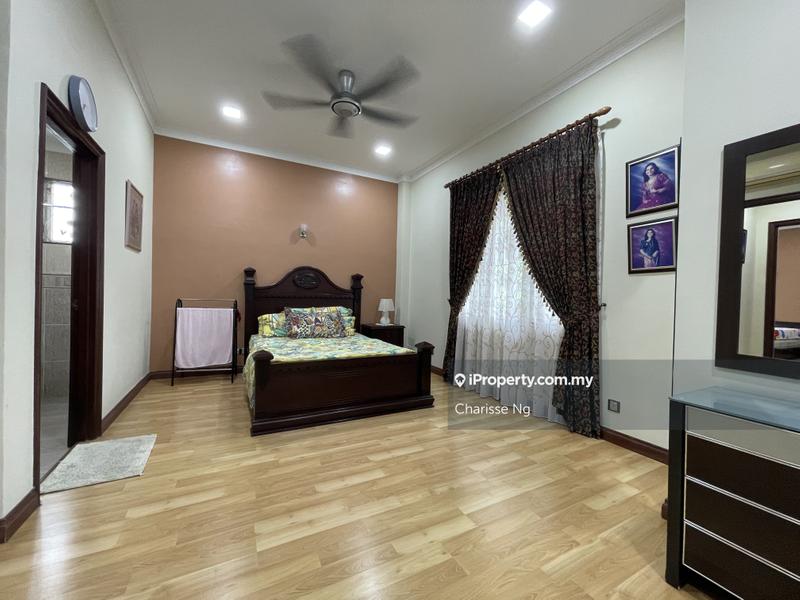 Banglo untuk Dijual di Bukit Suria Garden Village, Bandar Sungai Long oleh Charisse Ng - iProperty.com.my