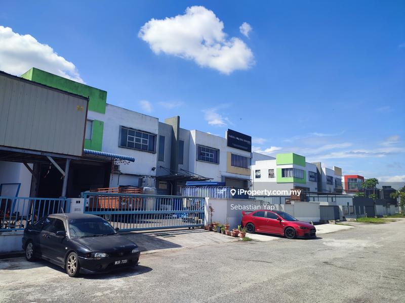 Kilang Berkembar untuk Dijual di Telok Panglima Garang, Selangor oleh Sebastian Yap - iProperty.com.my