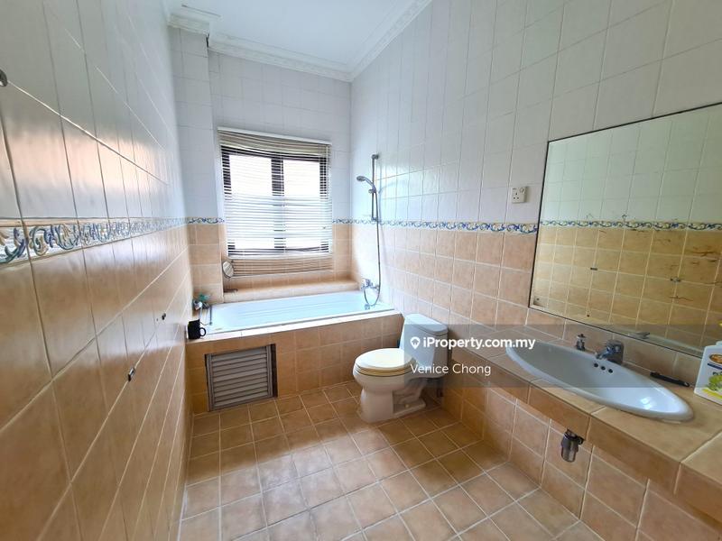 Bungalow House for Sale in Country Heights, Kajang by Venice Chong - iProperty.com.my