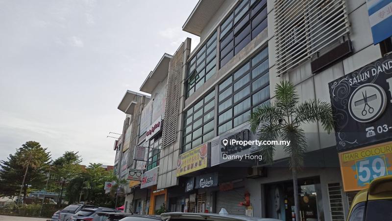Kedai untuk Dijual di Taman Bukit Serdang, Seri Kembangan oleh Danny Hong - iProperty.com.my