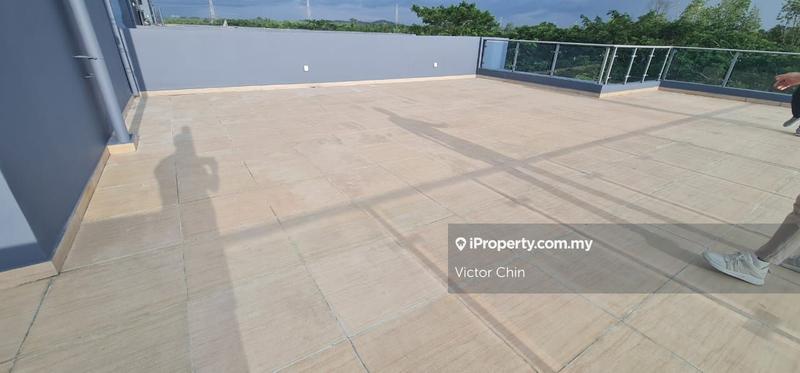Rumah Berangkai 3 Tingkat untuk Dijual di Forest City Golf Resort Villa, Johor Bahru oleh Victor Chin - iProperty.com.my