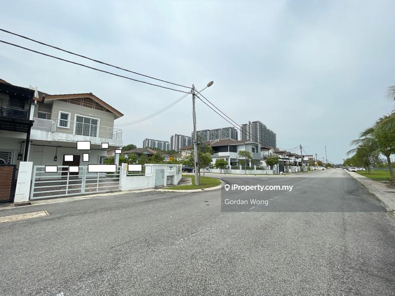 Rumah Berkembar untuk Dijual di Taman Desiran Bayu, Puchong oleh Gordan Wong - iProperty.com.my