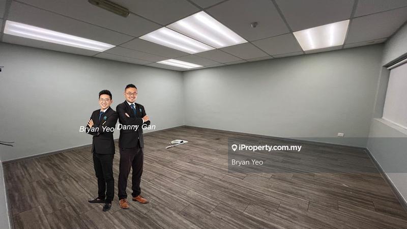 For Rent - 1.1306 Puchong Warehouse near Subang Kesas Highway