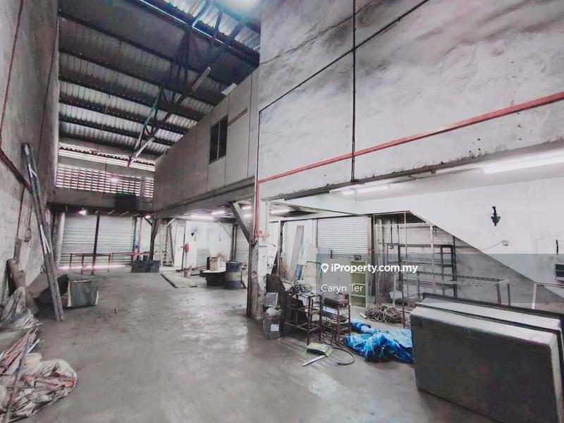 For Rent - Bukit Kempas 1.5 Terrace Factory ( Corner Lot )