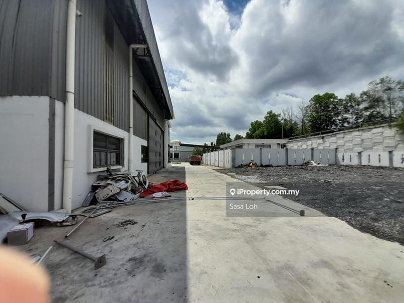 Kilang Berkembar untuk Dijual di Taman Lekas 32 Industrial Park, Semenyih oleh Sasa Loh - iProperty.com.my