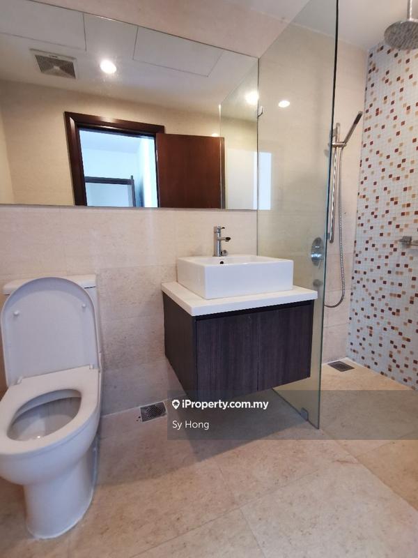 Kediaman Servis untuk Dijual di Regalia Residence oleh Sy Hong - iProperty.com.my