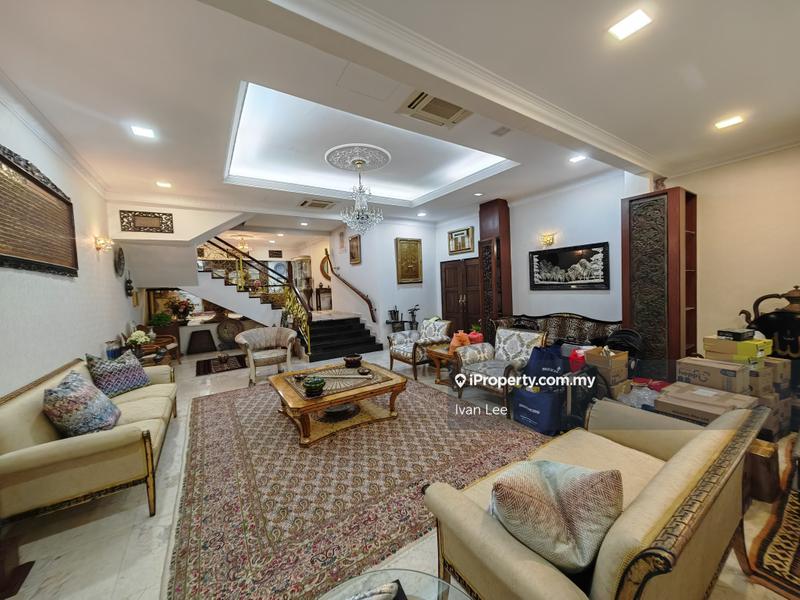 Rumah Berkembar untuk Dijual di Kelana Jaya, Petaling Jaya oleh Ivan Lee - iProperty.com.my