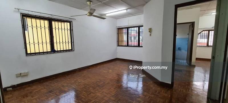 Rumah Teres 2-Tingkat untuk Dijual di Taman Mayang, Petaling Jaya oleh Tony Tan - iProperty.com.my