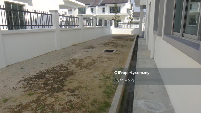 Semi-Detached House for Sale in Taman Saujana Emas, Kajang by Bryan Wong - iProperty.com.my