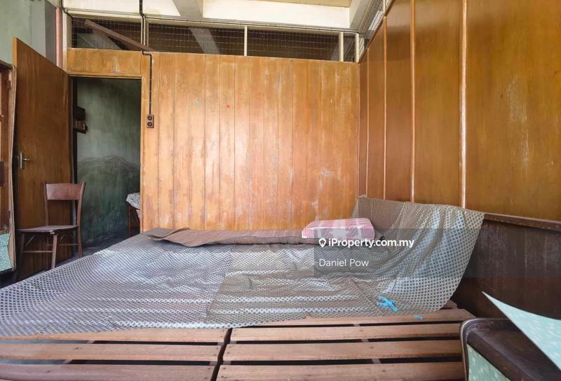 Shop for Sale in Kampung Hulu, Melaka City by Daniel Pow - iProperty.com.my