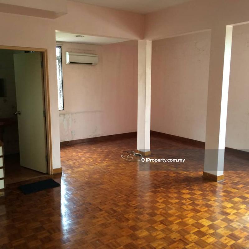 Rumah Berkembar untuk Dijual di Taman OUG, Jalan Klang Lama (Old Klang Road) oleh BoBo Lee - iProperty.com.my
