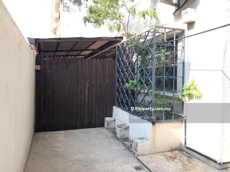 Rumah Berkembar untuk Dijual di BRP 5 Avalon Hill Bukit Rahman Putra, Sungai Buloh oleh Esther Soong - iProperty.com.my