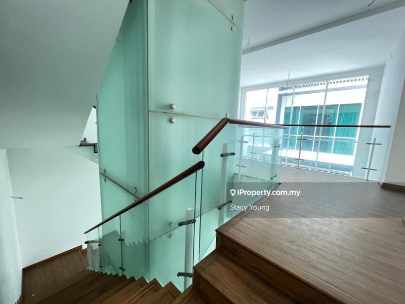 Rumah Berkembar untuk Dijual di Bandar Sungai Long, Cheras oleh Stacy Young - iProperty.com.my
