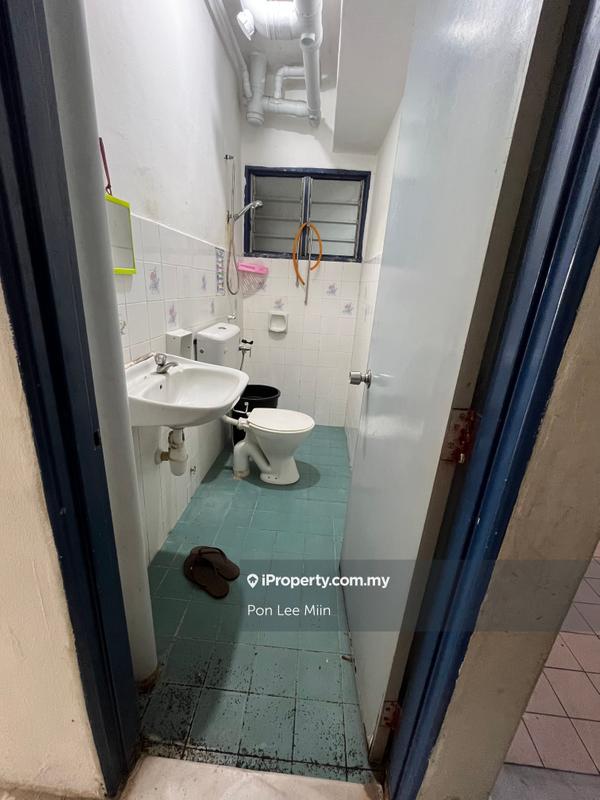 Apartment for Sale in Pangsapuri Seri Gembira by Pon Lee Miin - iProperty.com.my