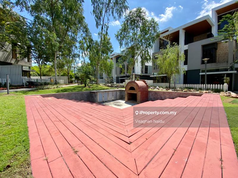 3.5-storey Terraced House for Sale in Fields of Gold Villa Senja Rawang, Rawang by Visaghan Naidu - iProperty.com.my