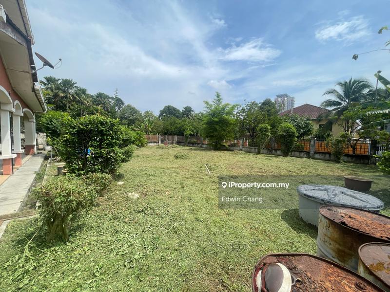 Rumah Berkembar untuk Dijual di Bandar Kinrara Seksyen 6, Bandar Kinrara oleh Edwin Chang - iProperty.com.my