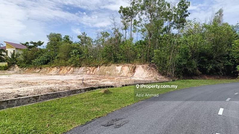 Banglo Tanah untuk Dijual di Nilai Spring Villa, Nilai oleh Aziz Ahmad - iProperty.com.my