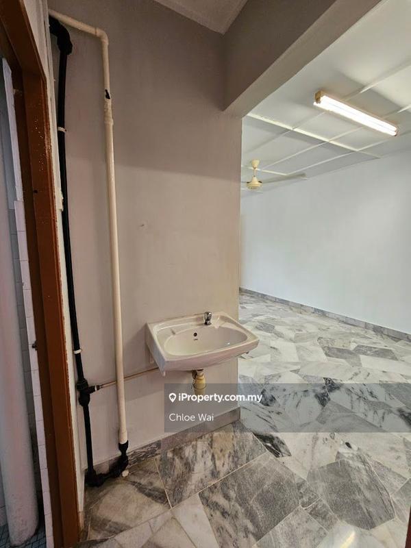 For Sale - Desa Petaling Flat