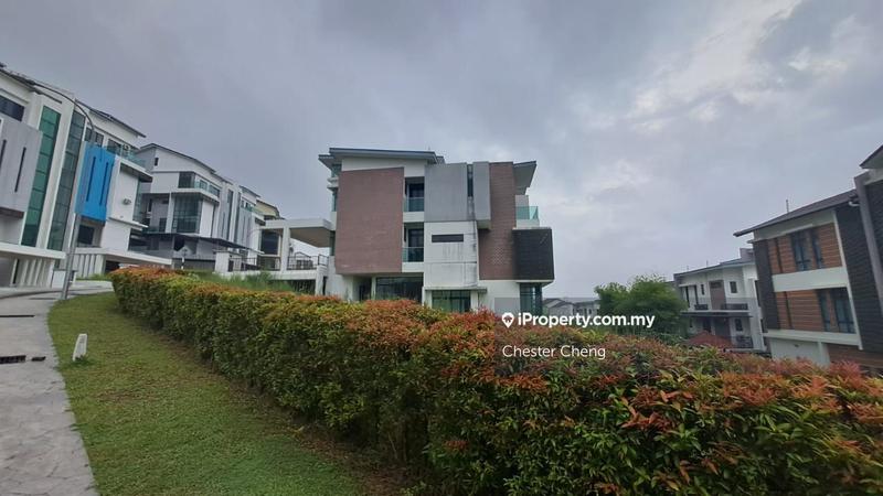 Semi-Detached House for Sale in Subang Jaya, Selangor by Chester Cheng - iProperty.com.my