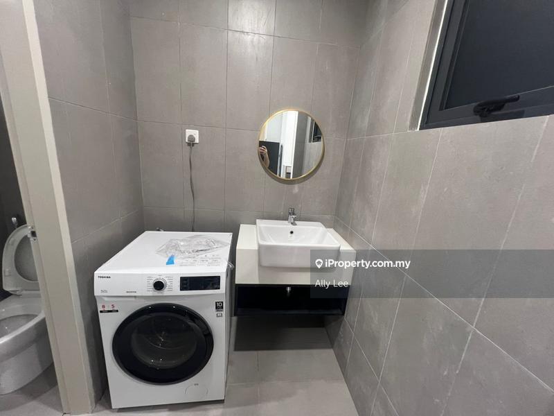Kediaman Servis untuk Dijual di YOLO Signature Suites oleh Ally Lee - iProperty.com.my