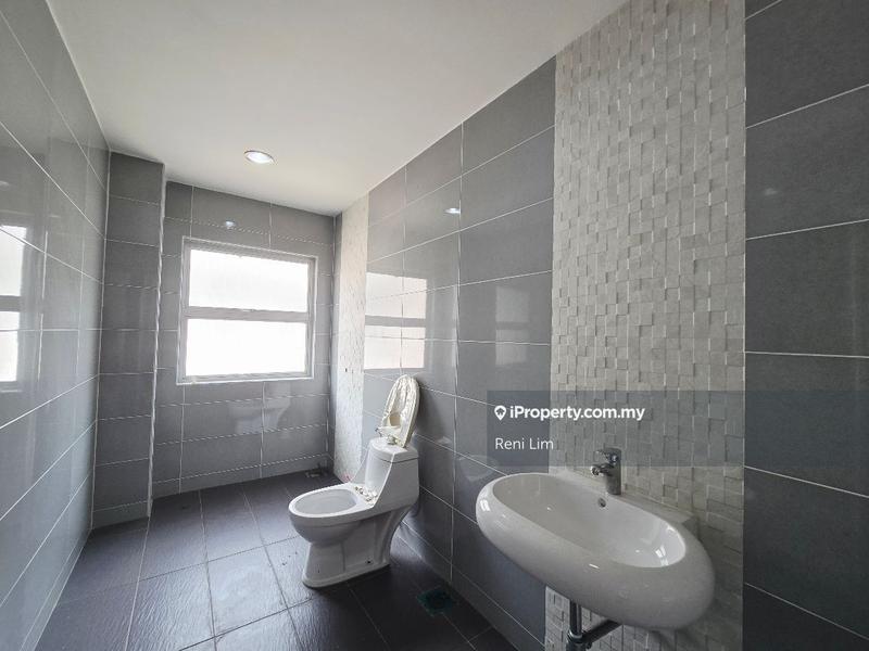 Bungalow House untuk Dijual di 28 Residency, Kota Damansara, Kota Damansara oleh Reni Lim - iProperty.com.my