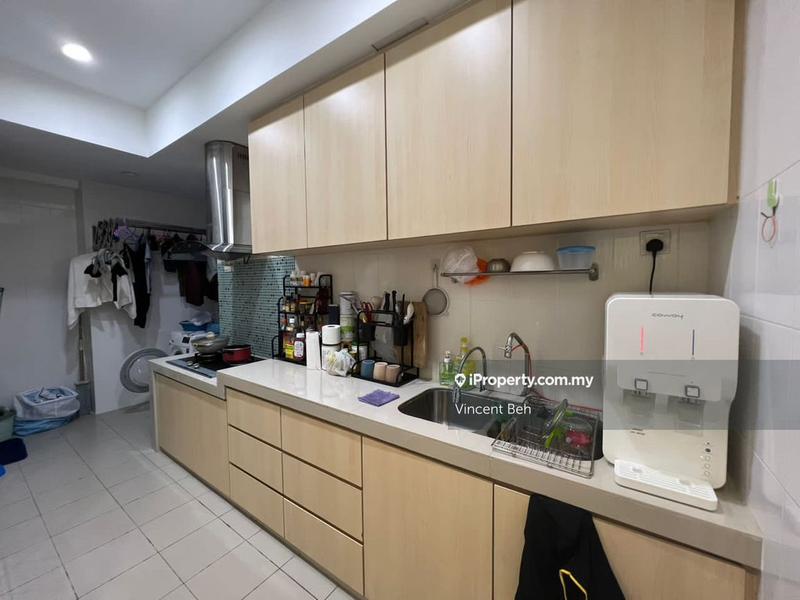 Kondominium untuk Dijual di Residence 8 oleh Vincent Beh - iProperty.com.my