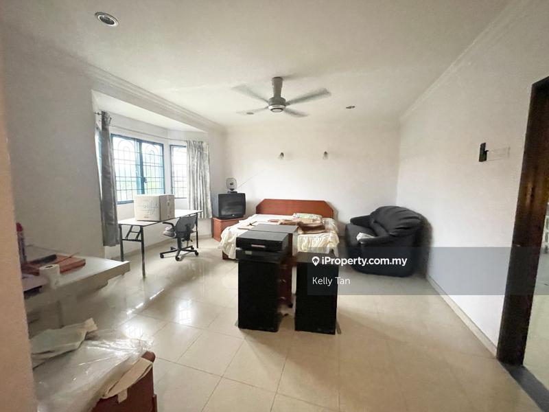Rumah Teres 2-Tingkat untuk Dijual di Bandar Tun Hussein Onn, Cheras oleh Kelly Tan - iProperty.com.my