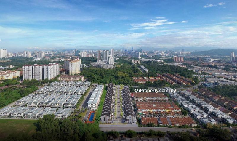 Rumah Berkembar untuk Dijual di Serdang, Seri Kembangan oleh Hew Kh - iProperty.com.my