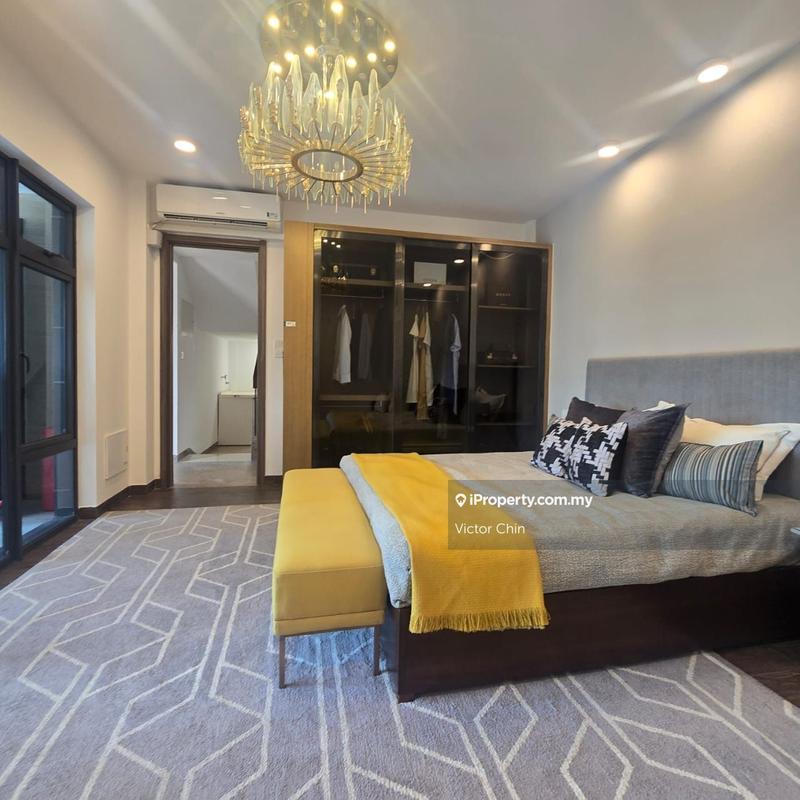 Rumah Berangkai 2 Tingkat untuk Dijual di Forest City Golf Resort Villa, Johor Bahru oleh Victor Chin - iProperty.com.my