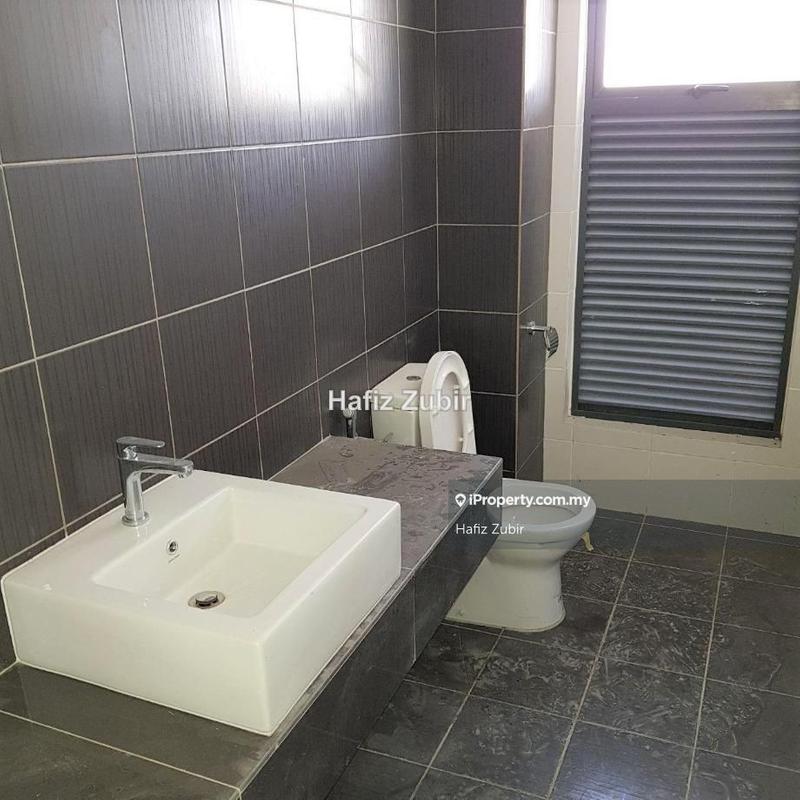 Semi-Detached House for Sale in Kajang, Selangor by Hafiz Zubir - iProperty.com.my