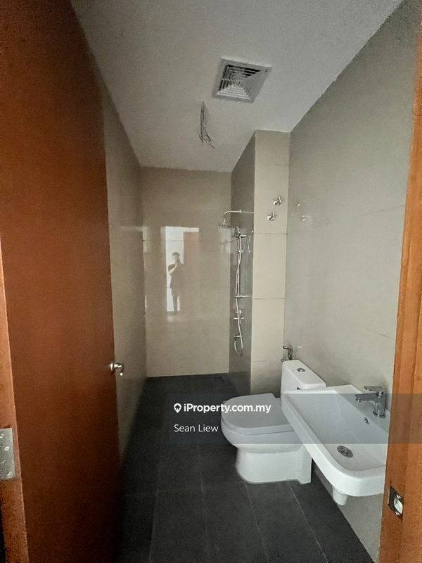 Rumah Berangkai 3.5 Tingkat untuk Disewa di Empire Residence , Damansara Perdana, Damansara Perdana oleh Sean Liew - iProperty.com.my