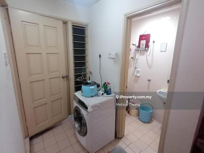 Rumah Teres 2.5-Tingkat untuk Dijual di Taman Bukit Serdang, Seri Kembangan oleh Melissa Chong - iProperty.com.my