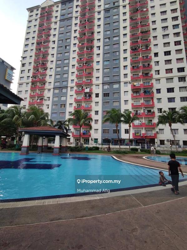 For Sale - Vista Pinggiran Apartment