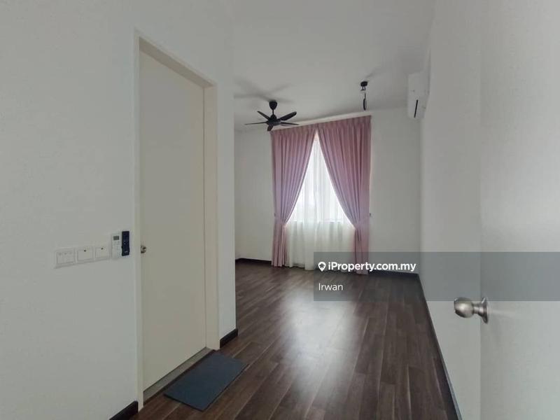 Rumah Berangkai 2 Tingkat untuk Dijual di Eco Forest, Semenyih oleh Irwan Affandi - iProperty.com.my