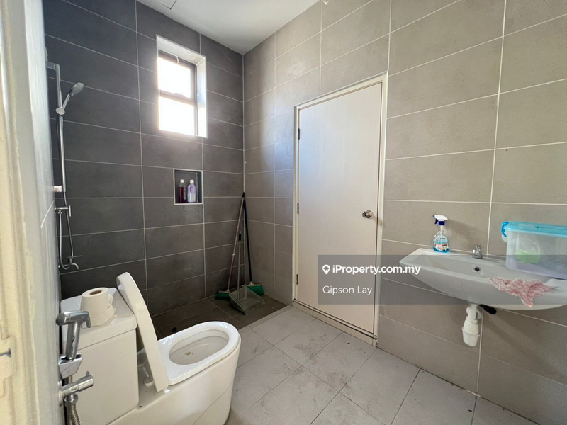 Terraced House for Sale in Taman Tasik Indah, Kluang by Gipson Lay - iProperty.com.my