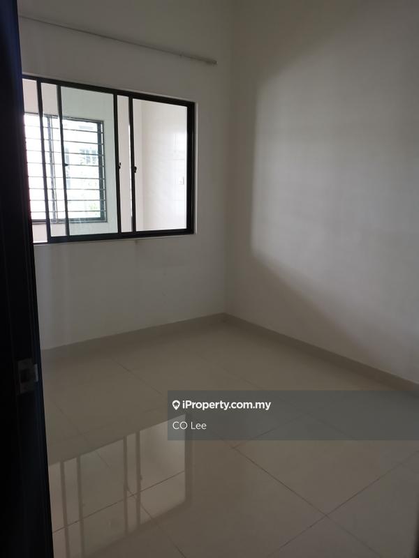 Rumah Berangkai 2.5 Tingkat untuk Dijual di Taman Meranti Jaya, Puchong oleh CO Lee - iProperty.com.my