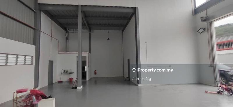 For Rent - Ready move in condition Semi Detached Mantin