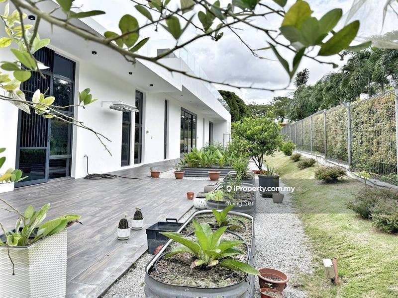 Bungalow House for Sale in Leisure Farm, Gelang Patah by Yong Ser - iProperty.com.my
